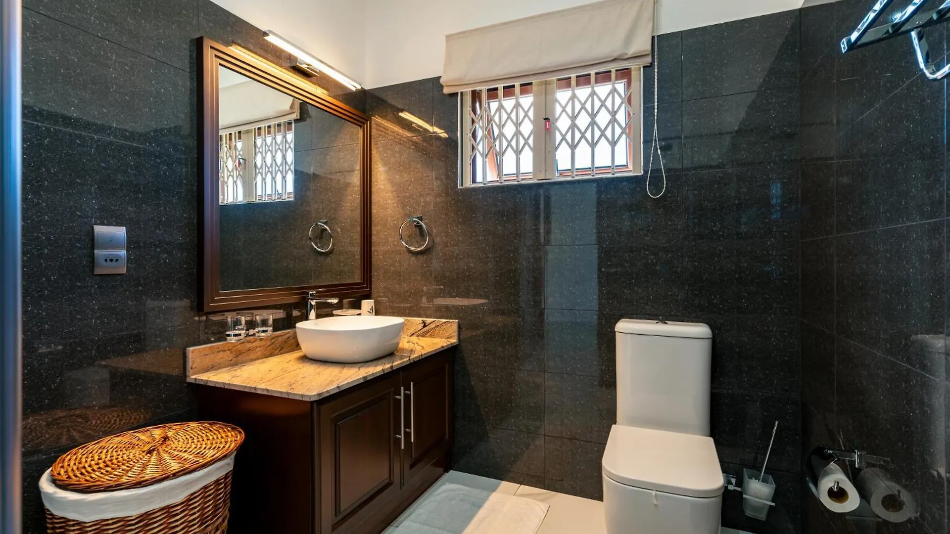 D'Offay Seaview Apartments Beau Vallon