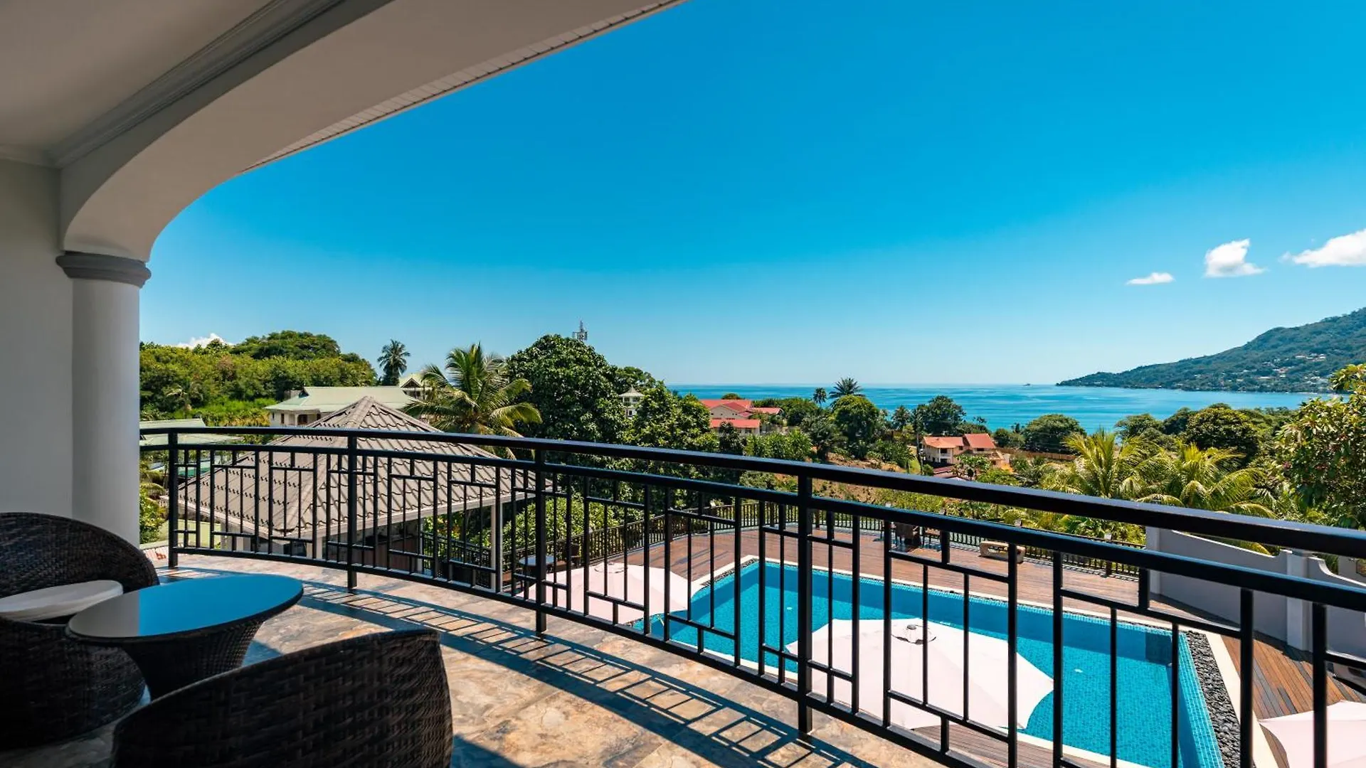 D'Offay Seaview Apartments Beau Vallon  Seychellerna