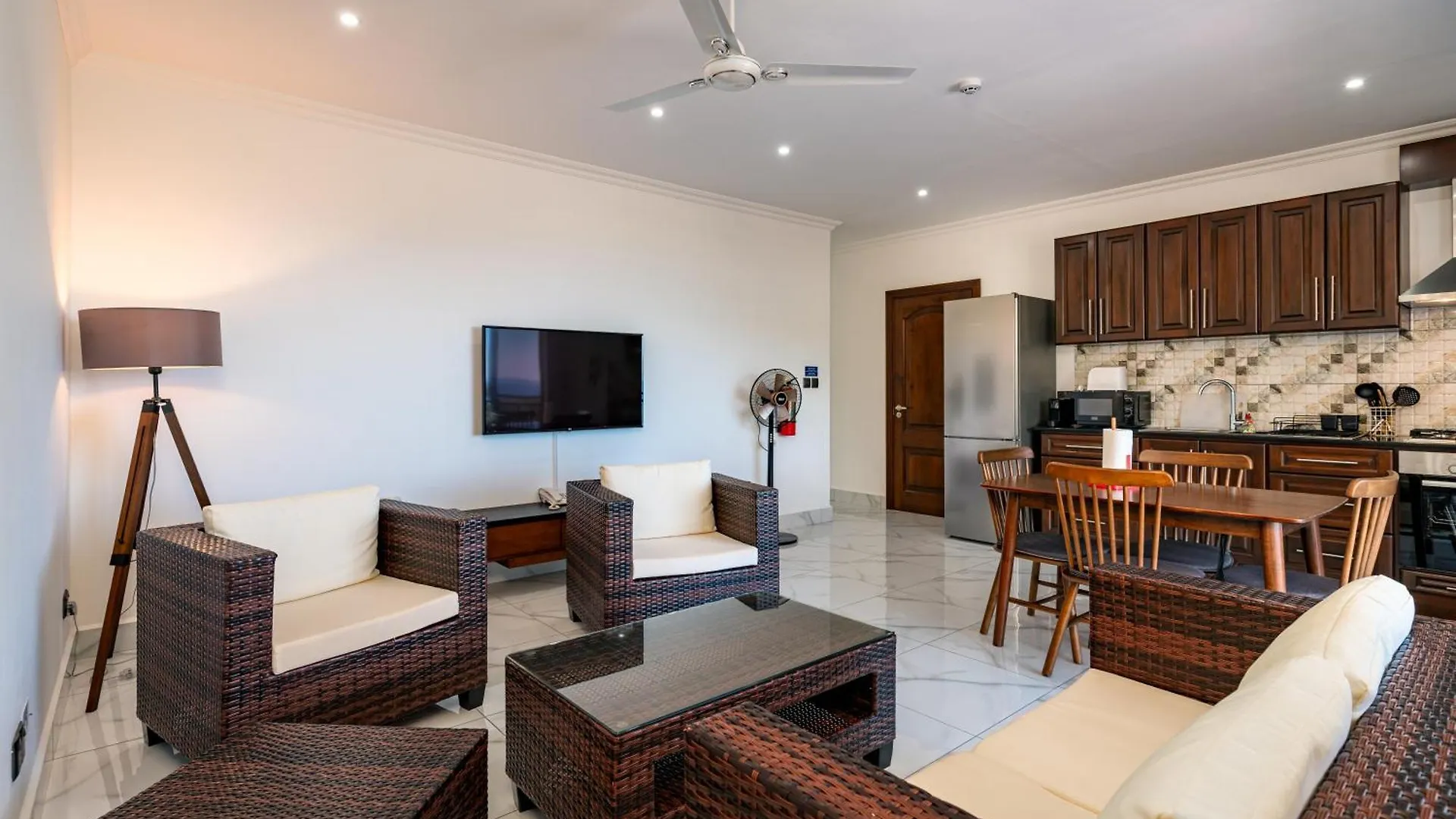 D'Offay Seaview Apartments Beau Vallon  Seychellerna
