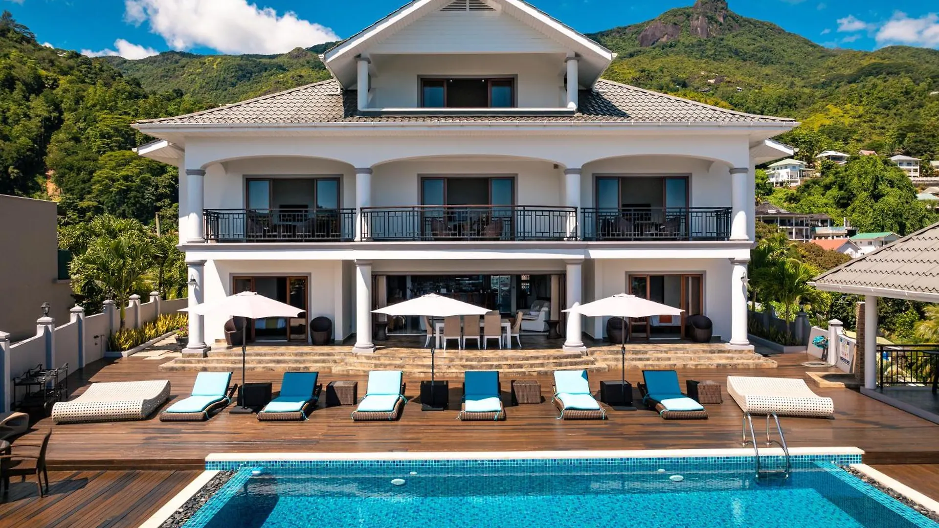D'Offay Seaview Apartments Beau Vallon   Beau Vallon (Mahe)