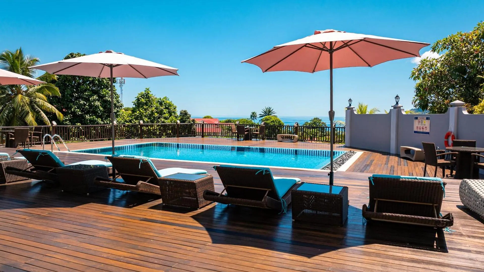 D'Offay Seaview Apartments Beau Vallon